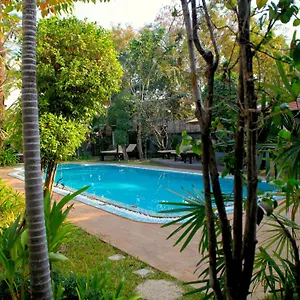 Prana Hotel 3*