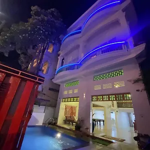 Centro Guest house *