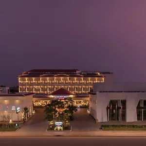 Courtyard By Marriott Hotel