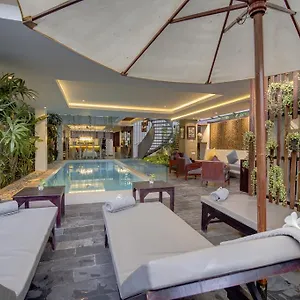 Solitaire Damnak Hotel 4*