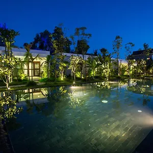 Blue Spring Boutique Hotel 3*