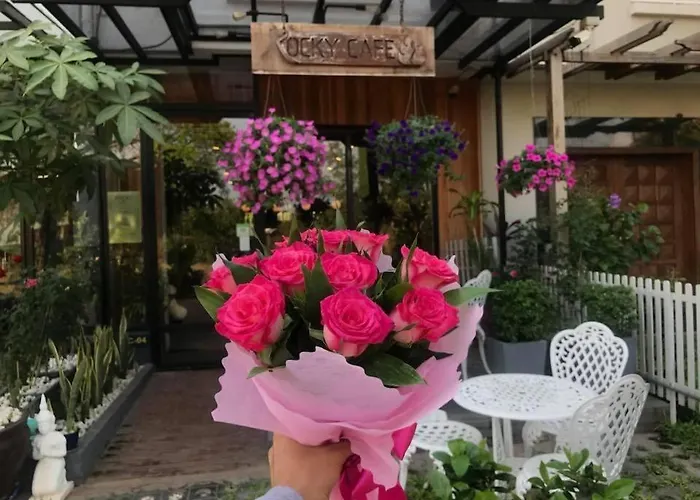 Rocky Cafe & Mini Apartment Siem Reap photo