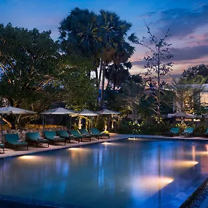 Otel Hillocks &