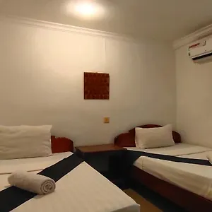 Hotel White Monkey