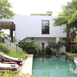 Rose Apple Residences - Private Modern 5 Bedrooms Pool