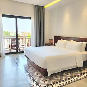Yani Hotel