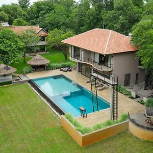 Serene Garden - Private Luxury Modern Style 6 Bedrooms Pool Garden * Siem Reap