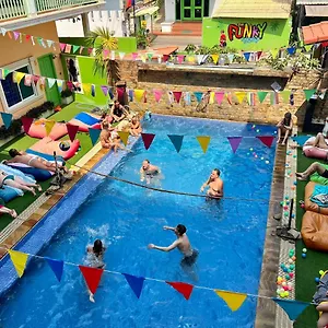 Auberge de jeunesse The Funky Village (adults Only) *