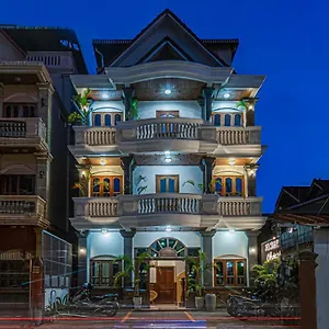 Inn Archaic House
