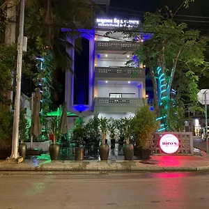 Nico's And Skybar Hotel