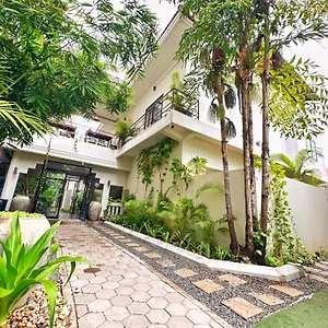 Hotell Botanic Garden 3*