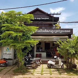 Mini Hut Hostel