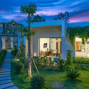 The Villa By Metta Hotel