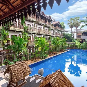 Little & 5* Siem Reap