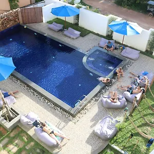 Hideout - - Adults Only 酒店
