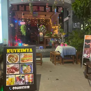 Night Market Kimsun 旅馆 *