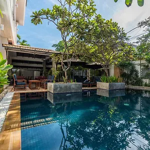 Hotel Landing Zone Boutique 4*