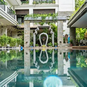 Hotel Bayon Modern 4*