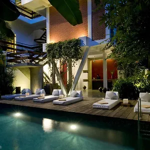 Viroth's Otel