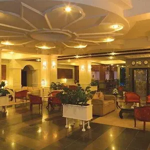 Royal Hotel 3*